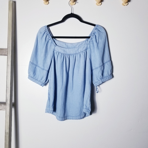 LOFT Tops - LOFT JEAN BLOUSE WITH PUFFED SLEEVES SIZE MEDIUM
